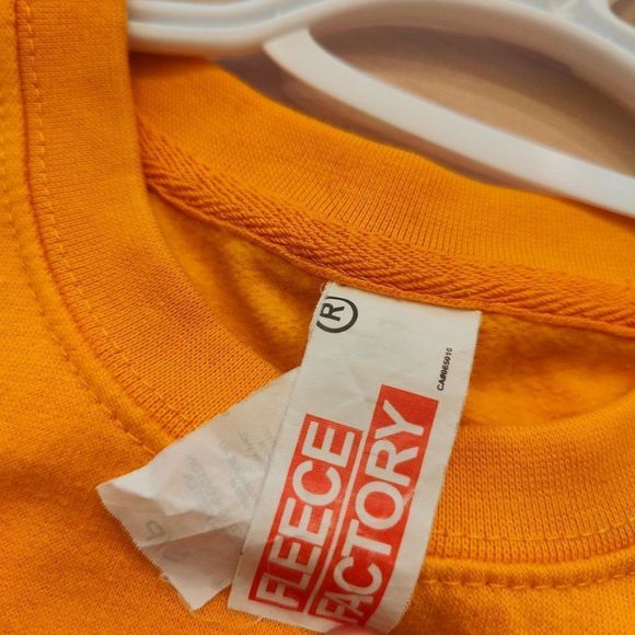 Yellow Fleece Sweater Women's Size Small, with front pocket Long Sleeve - Picture 14 of 14